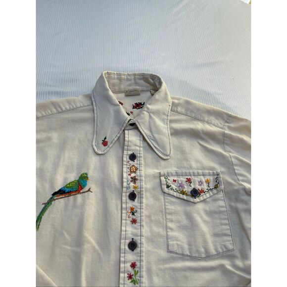 Grants Men’s Wear Vintage Embroidered 70s Button Up Shirt Size Medium - Picture 2 of 12